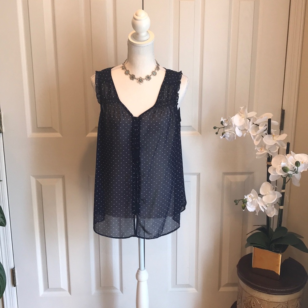 Gap top! 👚 💙